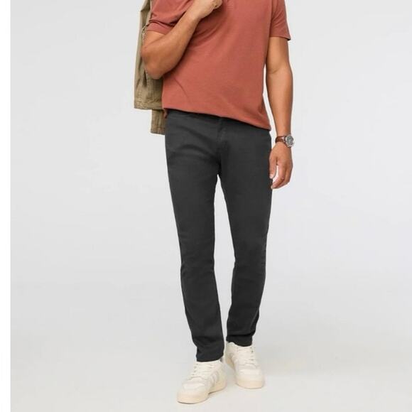 DU/ER Other - DU/ER Men’s Size 36 x 30 N2X No Sweat Relaxed Taper Pants Slate Grey Gray